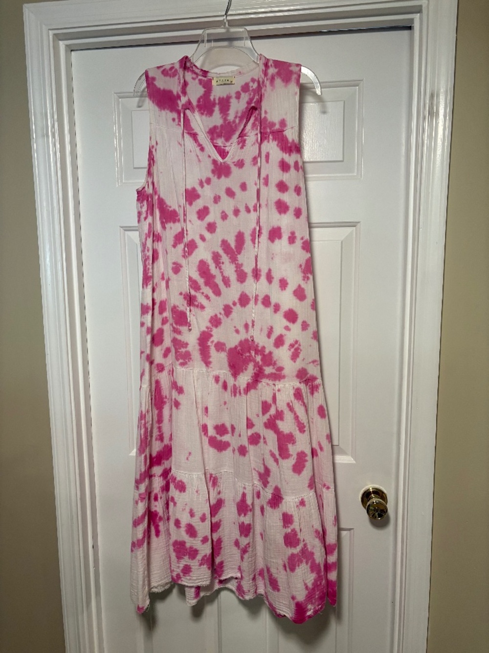 Stark pink tie dye dress